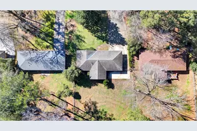 1266 Hickory Drive SW, Lilburn, GA 30047 - Photo 10