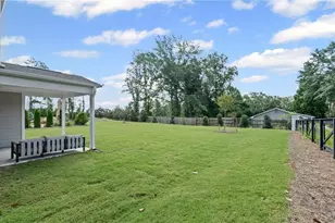 389 Aidens Blf, Jefferson, GA 30549 - Photo 32