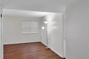 475 Mount Vernon Hwy NE, Atlanta, GA 30328 - Photo 4