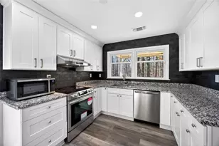 6550 Deerings Ln, Peachtree Corners, GA 30092 - Photo 4