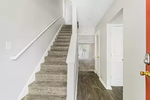 5910 Hampton Ct, Atlanta, GA 30349 - Photo 4