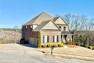 4222 Mulberry Pass Dr, Hoschton, GA 30548 - Photo 2