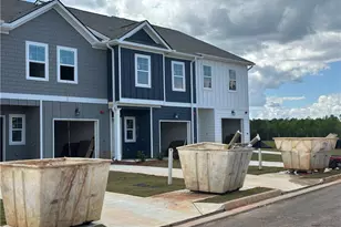 9473 Maple Grv Ln, Jonesboro, GA 30238 - Photo 2