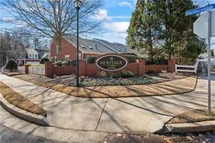 3010 Village Green Cir, Roswell, GA 30075 - Photo 80