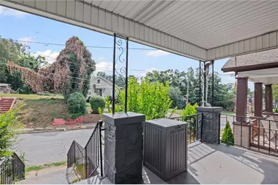 877 Beckwith Street SW, Atlanta, GA 30314 - Photo 2