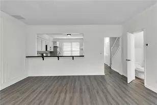 9155 Nesbit Ferry Rd, Alpharetta, GA 30022 - Photo 12