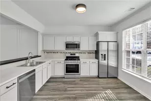 9155 Nesbit Ferry Rd, Alpharetta, GA 30022 - Photo 6