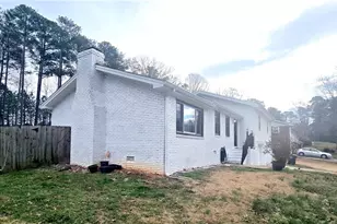 4034 Weeks Dr NW, Kennesaw, GA 30144 - Photo 2