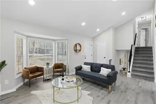 539 Rue Montaigne, Stone Mountain, GA 30083 - Photo 2