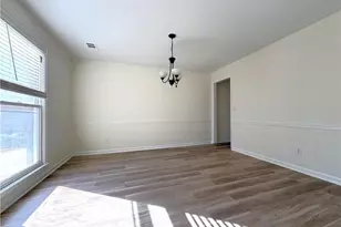 231 Oak Vista Ct, Lawrenceville, GA 30044 - Photo 2