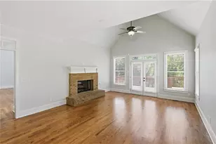 4728 Moon Hollow Ct, Buford, GA 30519 - Photo 8