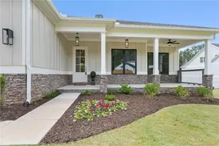 6830 Heard Ln, Cumming, GA 30041 - Photo 2