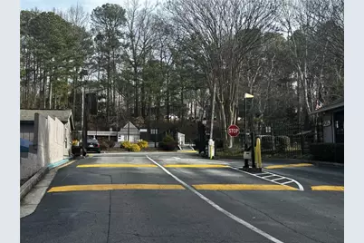 4071 Woodridge Way #4071, Tucker, GA 30084 - Photo 16