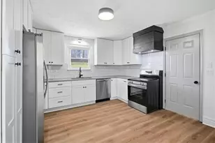 670 Stonehedge Dr, Stone Mountain, GA 30087 - Photo 10