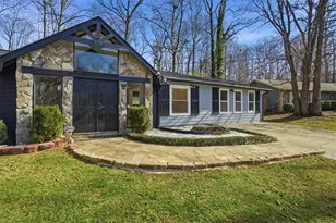 670 Stonehedge Dr, Stone Mountain, GA 30087 - Photo 2