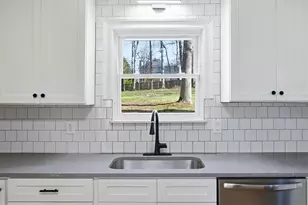 670 Stonehedge Dr, Stone Mountain, GA 30087 - Photo 12