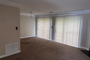 908 Vintage Pointe Dr, Lawrenceville, GA 30044 - Photo 2