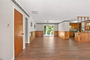 197 Buena Vista St, Winder, GA 30680 - Photo 8