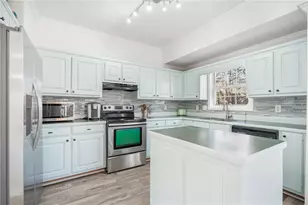 812 Pinder Point Ct, Lawrenceville, GA 30043 - Photo 16