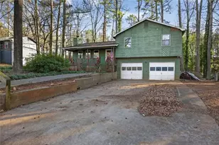 218 Quail Hollow Dr, Dallas, GA 30157 - Photo 2