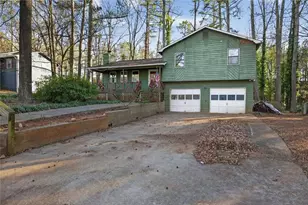 218 Quail Hollow Dr, Dallas, GA 30157 - Photo 2