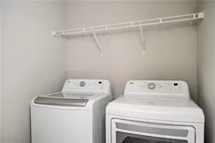 1947 Drew Dr NW, Atlanta, GA 30318 - Photo 38