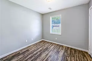 8327 Glenwoods Terrace, Riverdale, GA 30274 - Photo 32