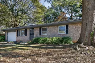 1517 Colony E Cir, Stone Mountain, GA 30083 - Photo 4