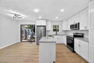 1517 Colony E Cir, Stone Mountain, GA 30083 - Photo 8