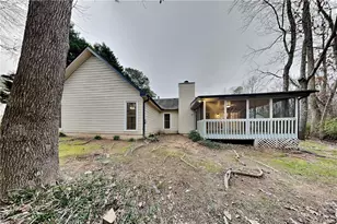 215 Hersfeld Ct, Alpharetta, GA 30022 - Photo 18