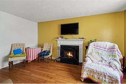 898 Trace Circle NE, Marietta, GA 30066 - Photo 2