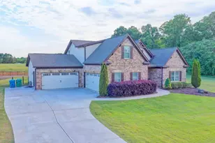 47 Emmaline Ln, Jefferson, GA 30549 - Photo 2