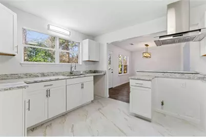 922 Fox Valley Court, Stone Mountain, GA 30088 - Photo 8