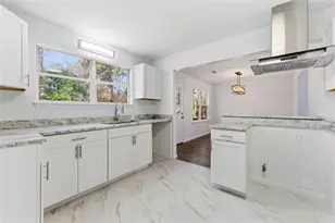 922 Fox Valley Ct, Stone Mountain, GA 30088 - Photo 8