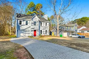 922 Fox Valley Ct, Stone Mountain, GA 30088 - Photo 2