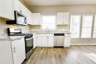 410 Meadowfield Trail, Lawrenceville, GA 30043 - Photo 8