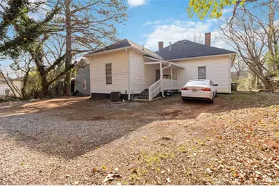 949 E Solomon Street E, Griffin, GA 30223 - Photo 22