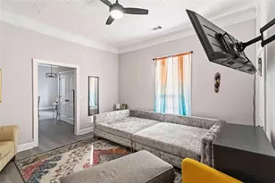 949 E Solomon Street E, Griffin, GA 30223 - Photo 6