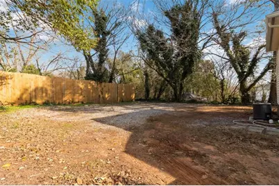 949 E Solomon Street E, Griffin, GA 30223 - Photo 26