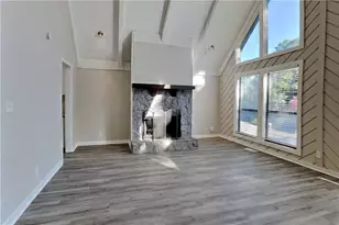 570 Charing Cross Dr, Marietta, GA 30066 - Photo 2