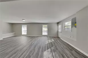 570 Charing Cross Dr, Marietta, GA 30066 - Photo 6