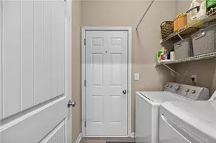 94 Hill Crest Cir, Hiram, GA 30141 - Photo 8