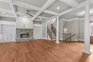 530 Glenmanor Ct, Sandy Springs, GA 30328 - Photo 6