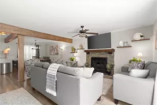 8933 Carroll Manor Dr, Atlanta, GA 30350 - Photo 4