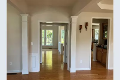 610 Cricklewood Drive, Suwanee, GA 30024 - Photo 4