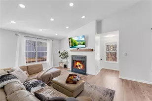 720 Glenleaf Dr, Peachtree Corners, GA 30092 - Photo 4