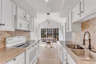 720 Glenleaf Dr, Peachtree Corners, GA 30092 - Photo 8