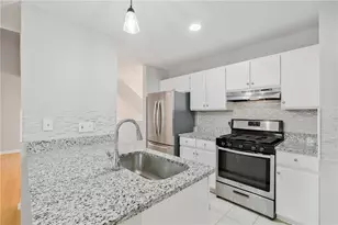 1064 Creatwood Circle SE, Smyrna, GA 30080 - Photo 2