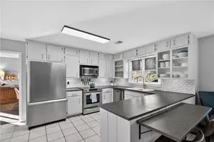 1100 Lake Dr, Roswell, GA 30075 - Photo 10