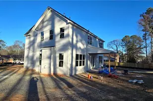 2477 Bobbie Dr, Marietta, GA 30066 - Photo 4